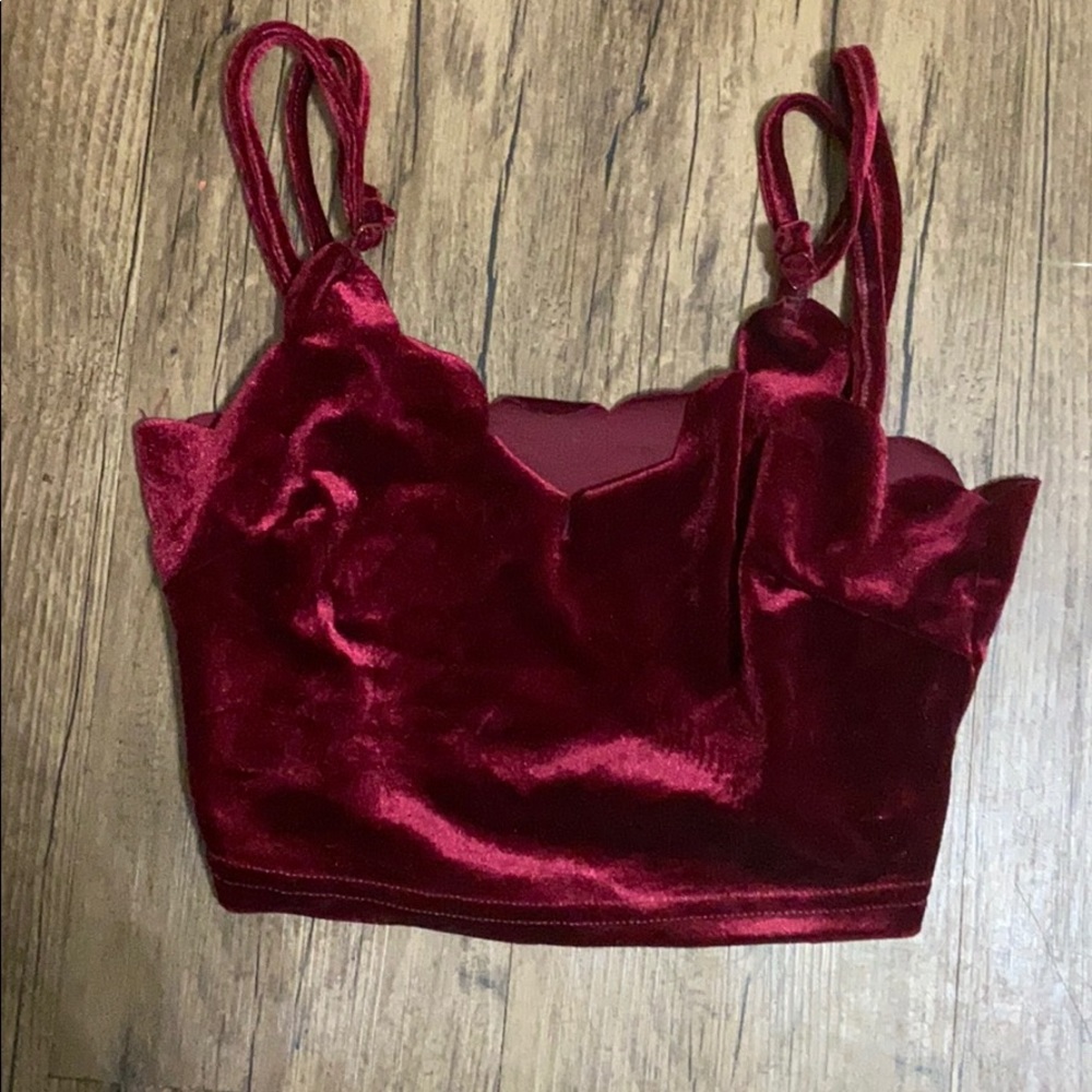 Crop top